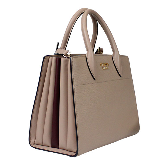 プラダ人気バッグ10選 豊かな感性と個性で世界の女性達を虜にするブランド 公式 ラクサス ブランドバッグレンタル シェアリングサービス