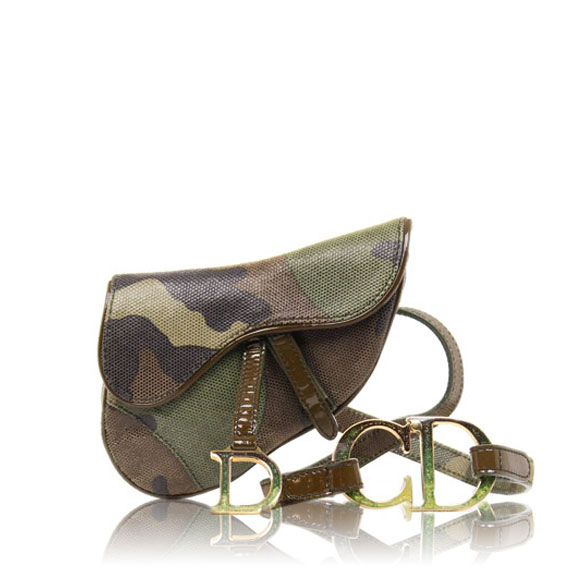 Dior サドルバッグ 13 x11 x3cm(幅 x 高さ x マチ)