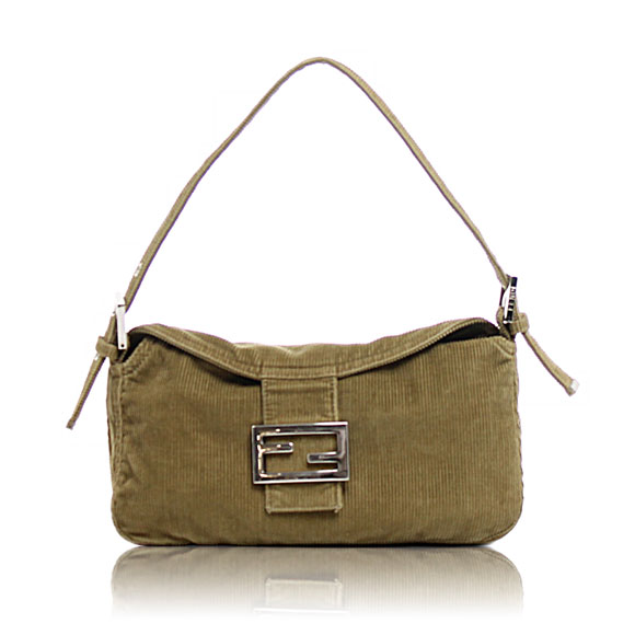 FENDI ショルダーバッグ 26 x13 x9cm(幅 x 高さ x マチ)