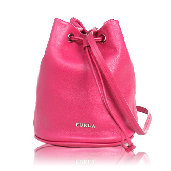 FURLA ショルダーバッグ 14 x17 x14cm(幅 x 高さ x マチ)