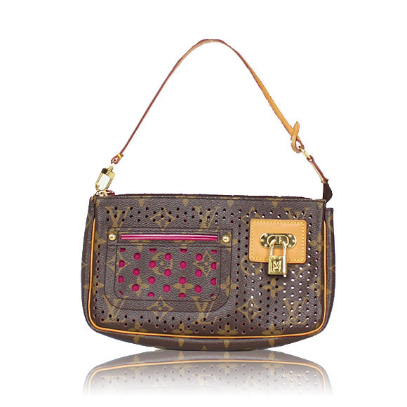 LOUIS VUITTON ポシェットアクセソワール 21 x11 x4cm(幅 x 高さ x マチ)