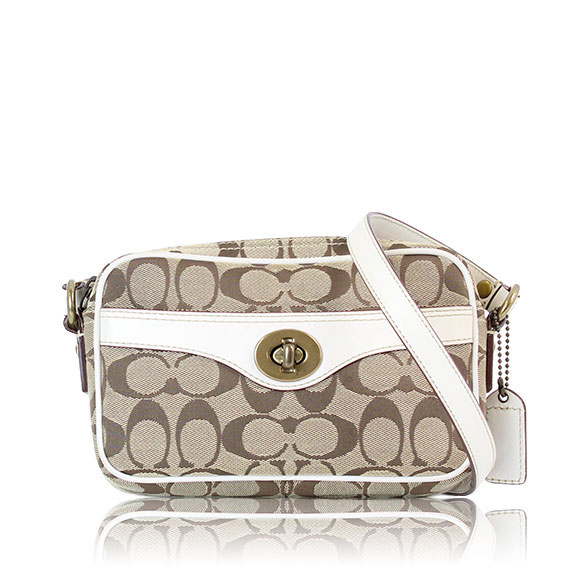 COACH ショルダーバッグ 19 x13 x5cm(幅 x 高さ x マチ)