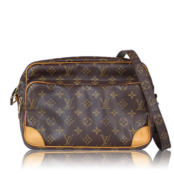 LOUIS VUITTON ナイル 27&nbsp;x18&nbsp;x7cm(幅&nbsp;x 高さ&nbsp;x マチ)