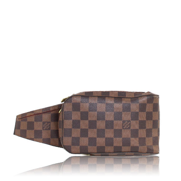 LOUIS VUITTON ジェロニモス 11 x20 x5cm(幅 x 高さ x マチ)