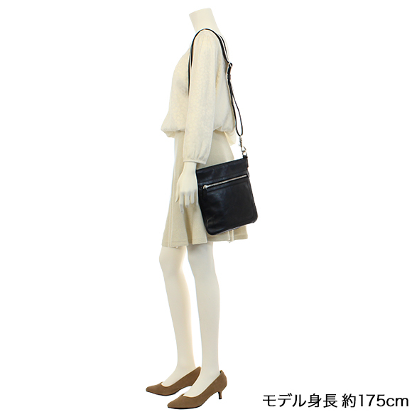 ショルダーバッグ