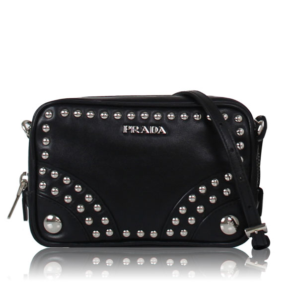 PRADA 2WAYバッグ 15 x10 x5cm(幅 x 高さ x マチ)