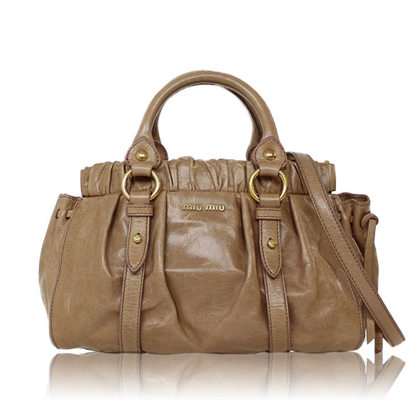 Miu Miu 2WAYバッグ 27 x16 x11cm(幅 x 高さ x マチ)