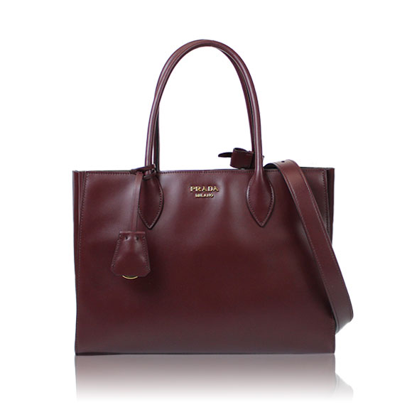 PRADA 2WAYバッグ 33 x24 x15cm(幅 x 高さ x マチ)