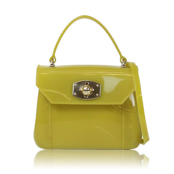 FURLA キャンディバッグ 17 x12 x7cm(幅 x 高さ x マチ)