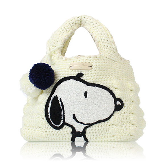 Samantha Thavasa スヌーピーハンドバッグ 28 x20 x10cm(幅 x 高さ x マチ)