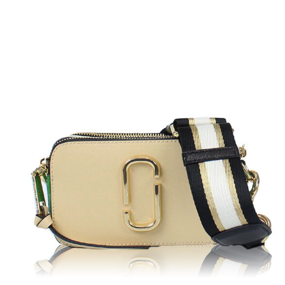 MARC JACOBS スナップショット 18 x10 x6cm(幅 x 高さ x マチ)