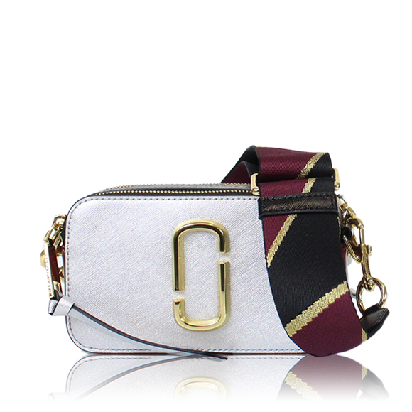 MARC JACOBS スナップショット 18 x10 x6cm(幅 x 高さ x マチ)