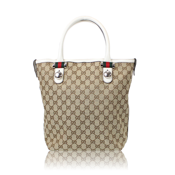 GUCCI GGキャンバス 24 x31 x13cm(幅 x 高さ x マチ)