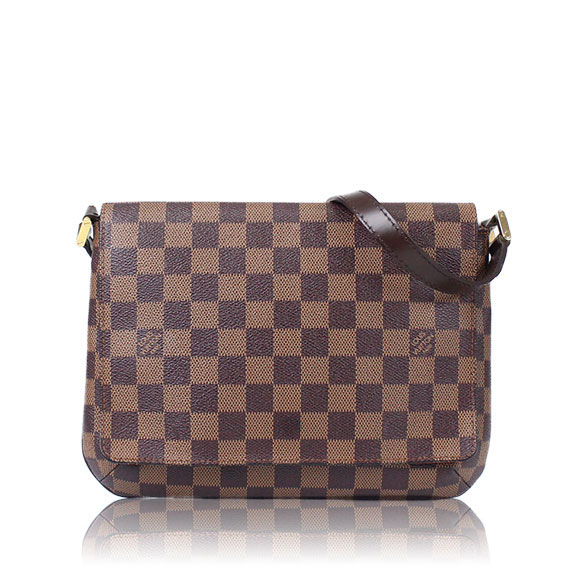 LOUIS VUITTON ミュゼットタンゴロング 25 x18 x3cm(幅 x 高さ x マチ)