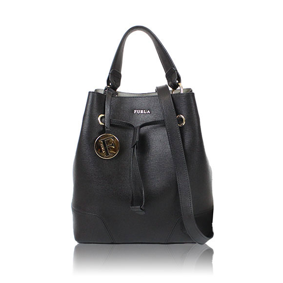 FURLA 2WAYバッグ 22 x25 x13cm(幅 x 高さ x マチ)