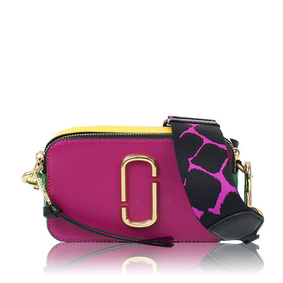 MARC JACOBS スナップショット 18 x11 x6cm(幅 x 高さ x マチ)