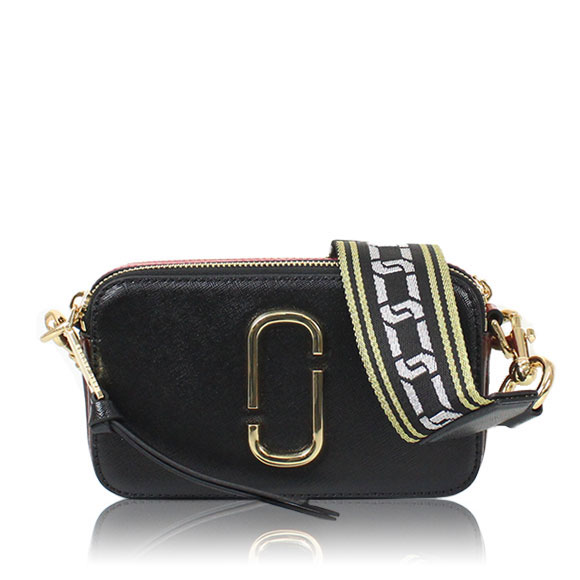 MARC JACOBS スナップショット 18 x10 x6cm(幅 x 高さ x マチ)