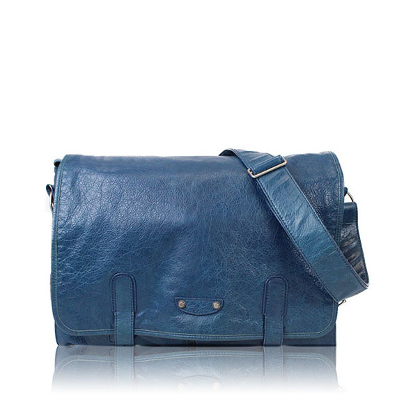 BALENCIAGA クラシックデイ 40 x30 x14cm(幅 x 高さ x マチ)