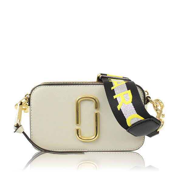 MARC JACOBS スナップショット 18&nbsp;x10&nbsp;x6cm(幅&nbsp;x 高さ&nbsp;x マチ)