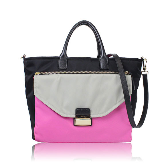 FURLA 2WAYバッグ 28 x23 x14cm(幅 x 高さ x マチ)