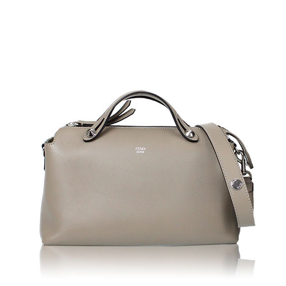 FENDI バイザウェイミディアム 