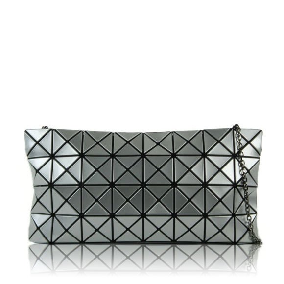 ISSEY MIYAKE(イッセイミヤケ)|海外ブランドの人気&最新 ISSEY MIYAKE(イッセイミヤケ)|海外ブランドの人気&最新