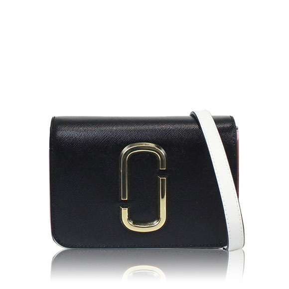 MARC JACOBS スナップショット 18 x12 x5cm(幅 x 高さ x マチ)