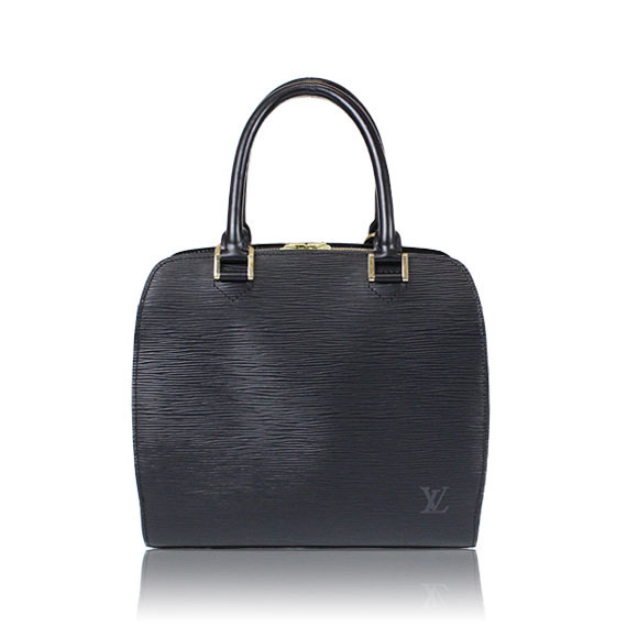 LOUIS VUITTON ポンヌフ 25 x23 x10cm(幅 x 高さ x マチ)