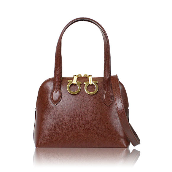 FERRAGAMO ガンチーニ 18 x15 x9cm(幅 x 高さ x マチ)