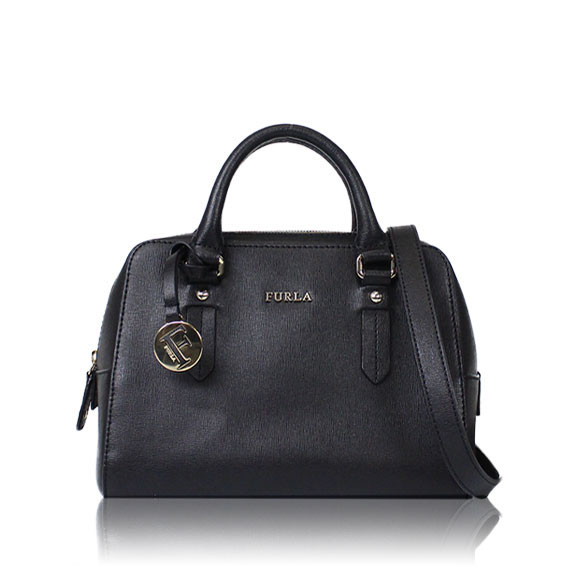FURLA 2WAYバッグ 26 x19 x16cm(幅 x 高さ x マチ)