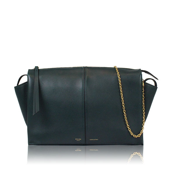 CELINE トリフォルドクラッチ 28 x19 x7cm(幅 x 高さ x マチ)
