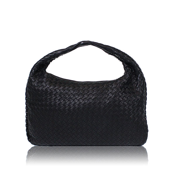BOTTEGA VENETA イントレチャート 39 x24 x2cm(幅 x 高さ x マチ)