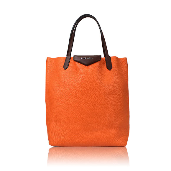 GIVENCHY(ジバンシー)|海外ブランドの人気&最新バッグ情報 GIVENCHY(ジバンシー)|海外ブランドの人気&最新バッグ情報