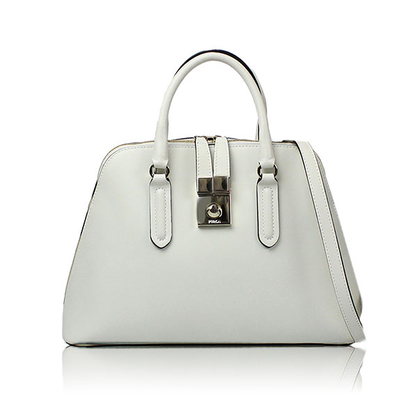 FURLA 2WAYバッグ 31 x22 x11cm(幅 x 高さ x マチ)