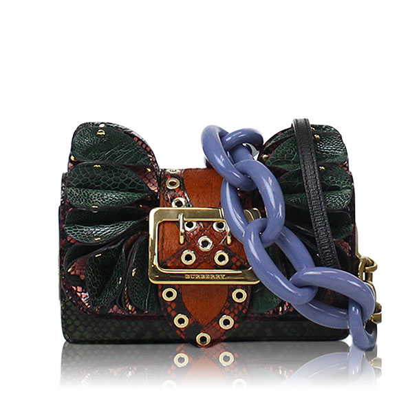 BURBERRY ショルダーバッグ 19 x13 x6cm(幅 x高さ xマチ)