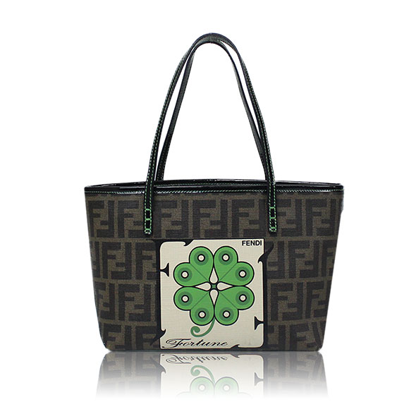 FENDI ハンドバッグ 22 x16 x10cm(幅 x 高さ x マチ)