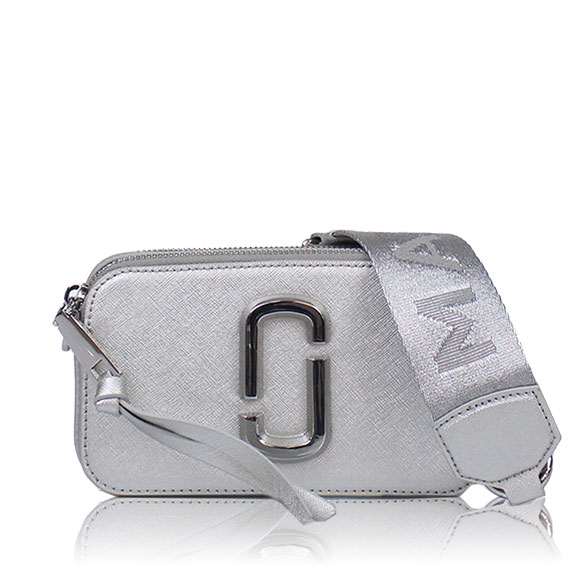 MARC JACOBS スナップショット 18 x10 x6cm(幅 x 高さ x マチ)