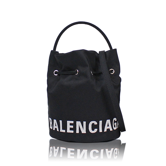 BALENCIAGA ホイールドローストリングバケットバッグXS 14&nbsp;x18&nbsp;x14cm(幅&nbsp;x 高さ&nbsp;x マチ)