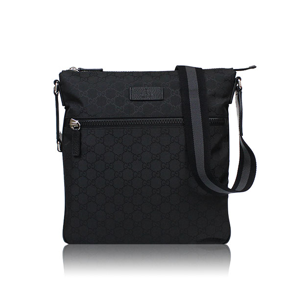 GUCCI GGナイロン 28 x31 x0cm(幅 x 高さ x マチ)