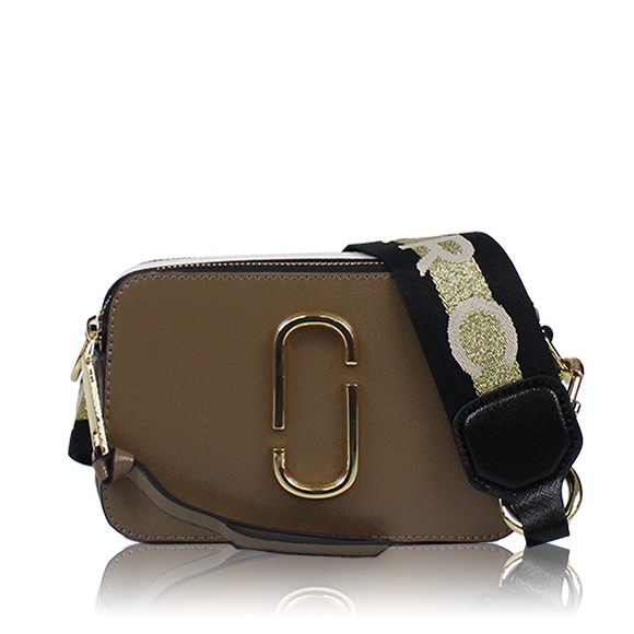 MARC JACOBS スナップショット 18 x10 x6cm(幅 x 高さ x マチ)