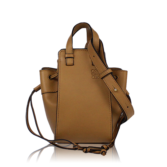 LOEWE ハンモックドローストリングミニ 