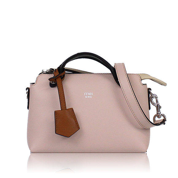 FENDI バイザウェイスモール 19&nbsp;x13&nbsp;x9cm(幅&nbsp;x 高さ&nbsp;x マチ)