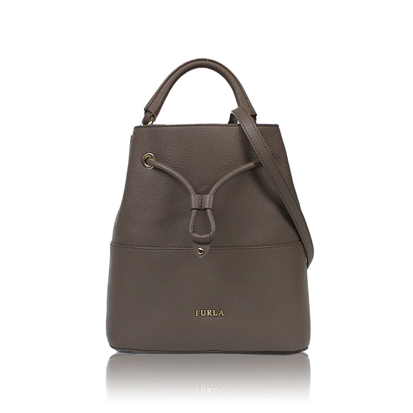 FURLA 2WAYバッグ 25 x27 x13cm(幅 x 高さ x マチ)