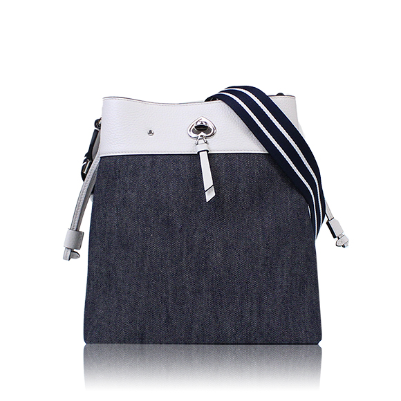 kate spade ショルダーバッグ 25 x26 x15cm(幅 x 高さ x マチ)