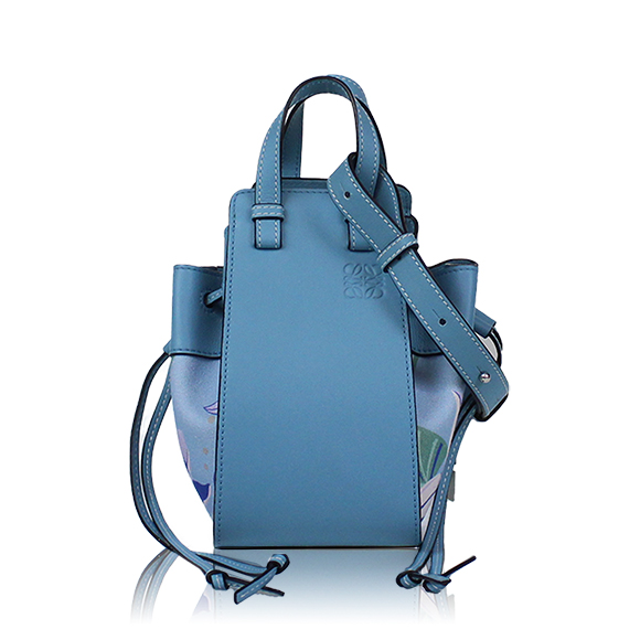 LOEWE ハンモックドローストリングミニ 15 x18 x11cm(幅 x 高さ x マチ)