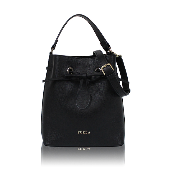 FURLA 2WAYバッグ 22 x25 x13cm(幅 x 高さ x マチ)