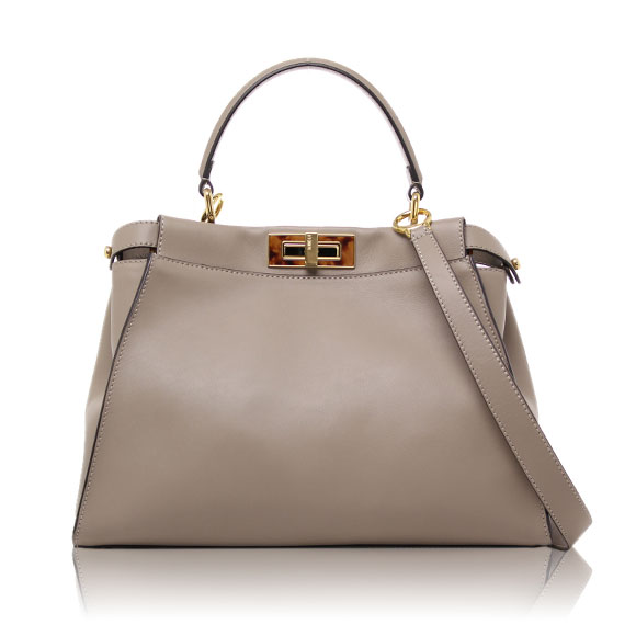 FENDI ピーカブー 