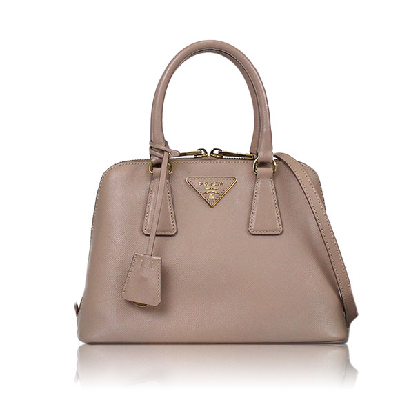 PRADA サフィアーノ 25&nbsp;x17&nbsp;x11cm(幅&nbsp;x 高さ&nbsp;x マチ)