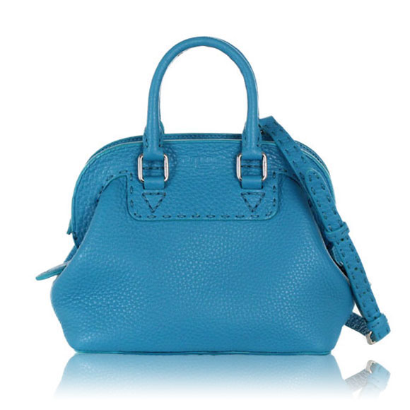 FENDI アデーレ 21 x18 x12cm(幅 x 高さ x マチ)