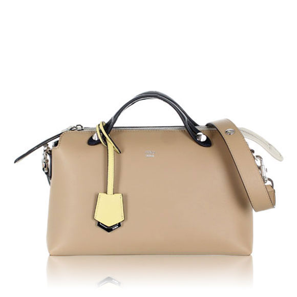 FENDI バイザウェイミディアム 27&nbsp;x18&nbsp;x12cm(幅&nbsp;x 高さ&nbsp;x マチ)